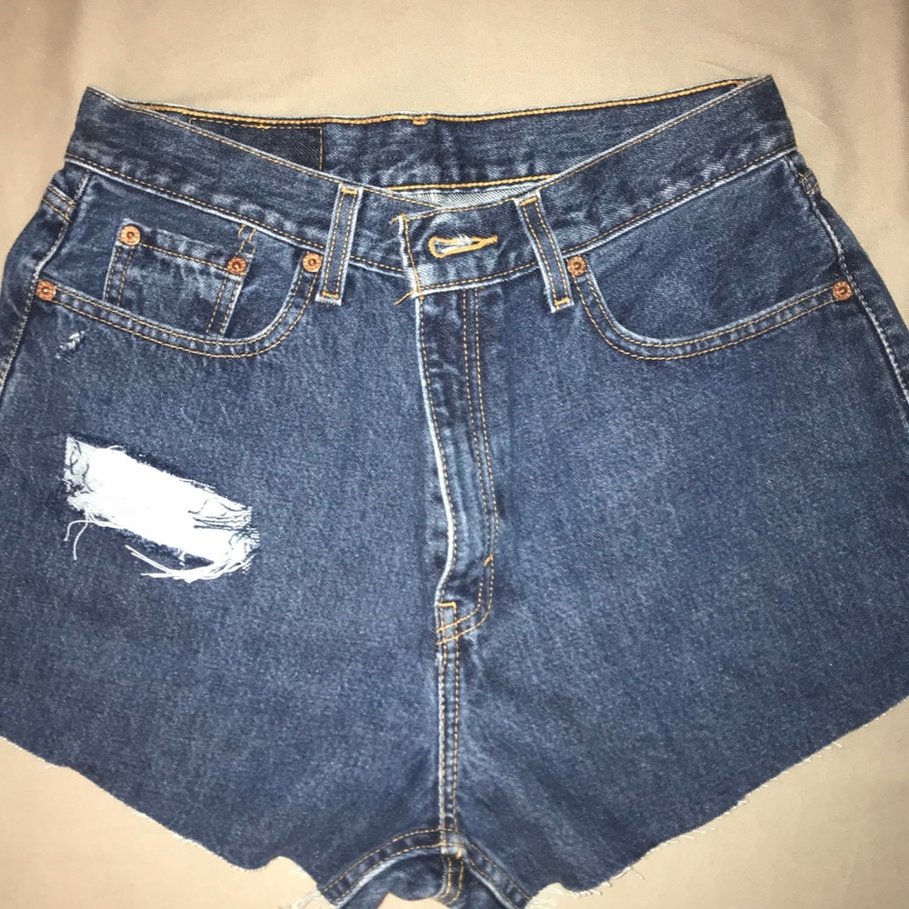 levi shorts - Picture 2 of 2